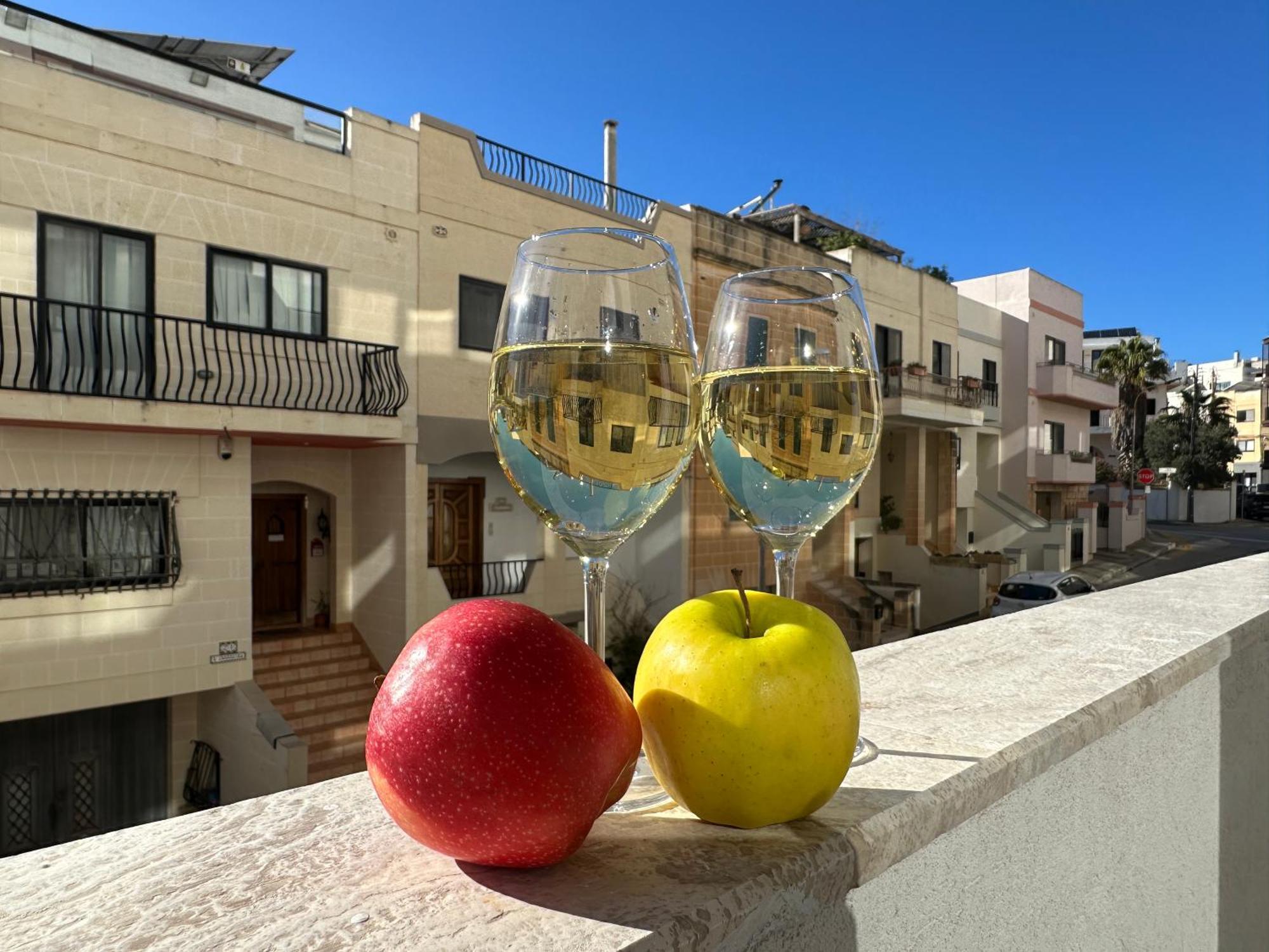 New, Airy And Spacious Apartment In Mellieħa Exterior foto